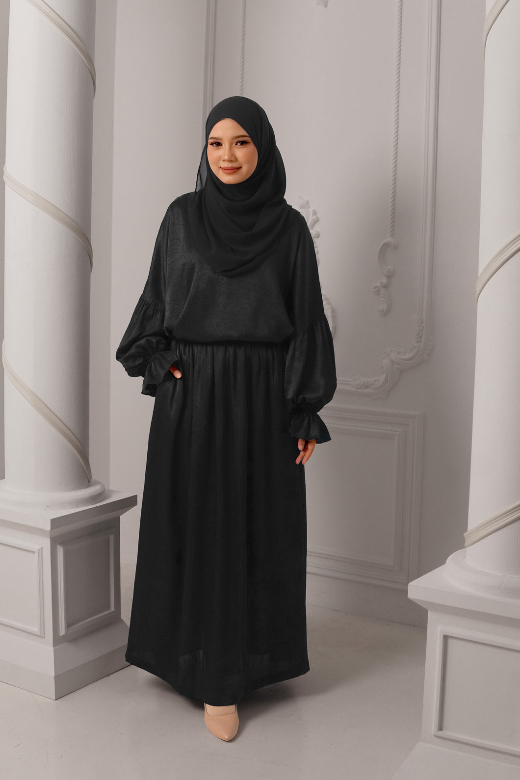 Faith Soffeya 2.0 in Black