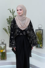 Load image into Gallery viewer, Kurung Chempaka in Black
