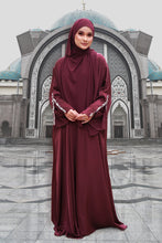 Load image into Gallery viewer, [PRE ORDER EARLY FEB] Qameela in Maroon
