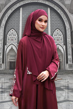 Load image into Gallery viewer, [PRE ORDER EARLY FEB] Qameela in Maroon
