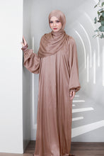 Load image into Gallery viewer, Abaya Ariana in Pink Salmon
