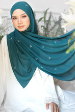 Load image into Gallery viewer, Lily Shawl in Emerald Green (Display)
