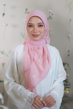 Load image into Gallery viewer, Lily Tri-Chiffon in Soft Pink (Display)
